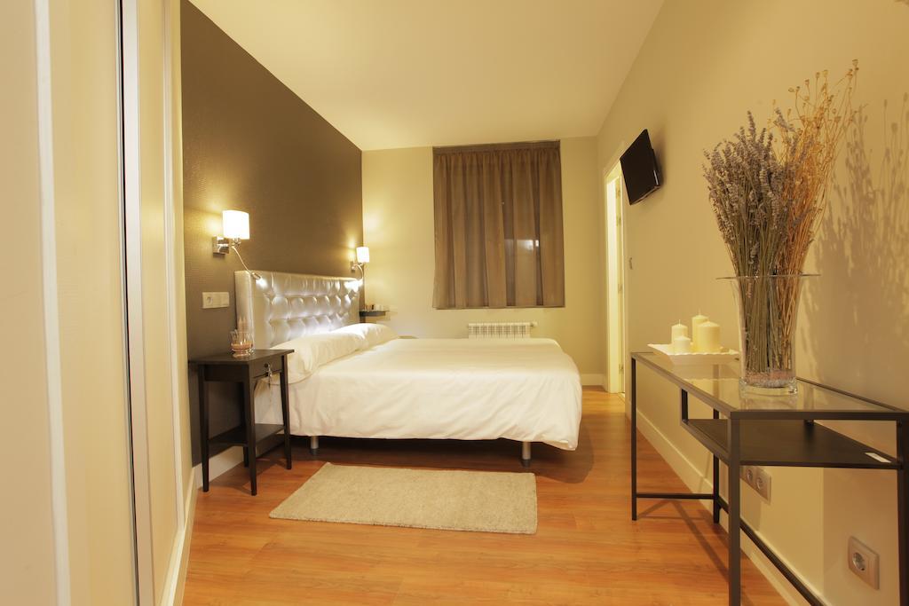 Hotel Rosal Oviedo Quarto foto